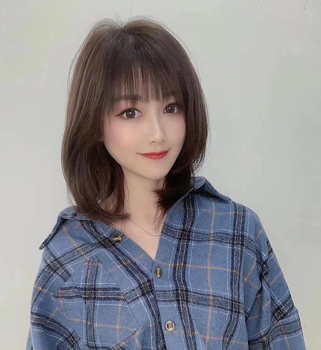 女孩子最新流行发型汇总，时尚发型大揭秘