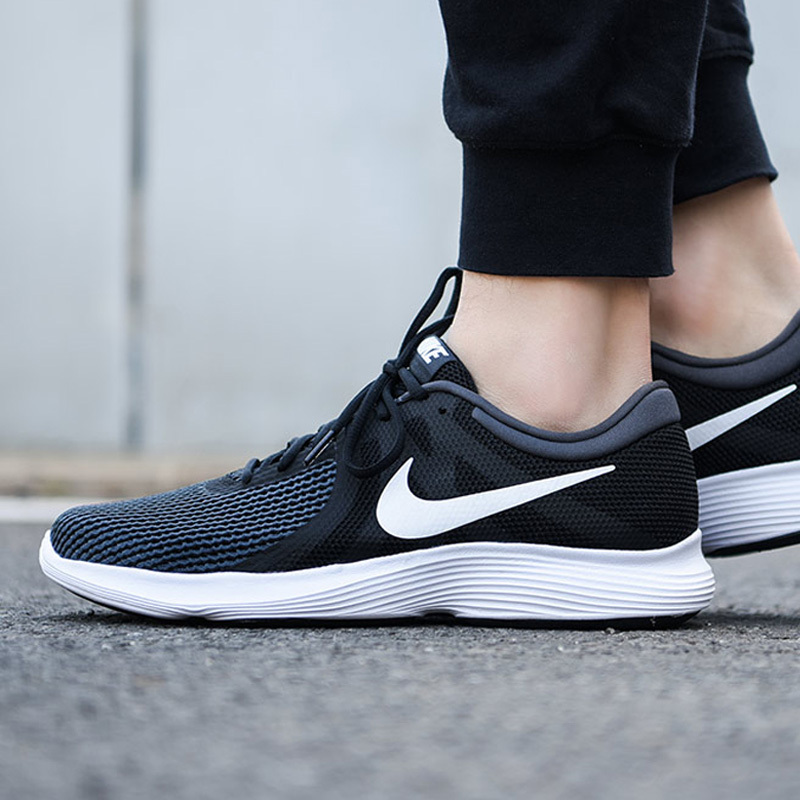 耐克跑鞋男最新款,时尚与性能的完美融合