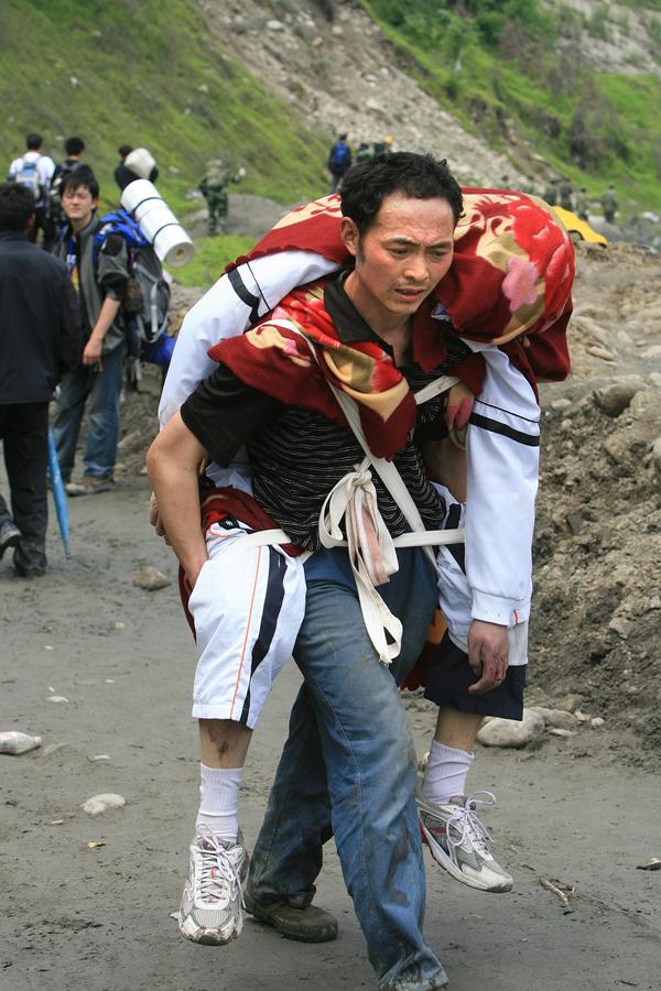 汶川地震最新情况,探寻小巷独特小店中的希望与坚韧