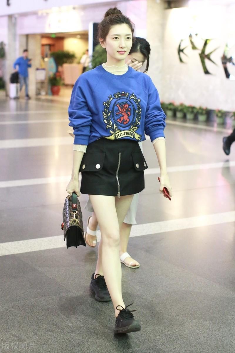 三十而已毛晓彤展翅翱翔,励志人生的自信与成就感新篇章