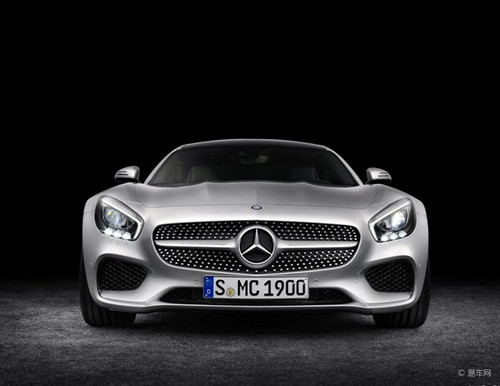 奔驰全新车型发布,革新与挑战的行业交织之旅