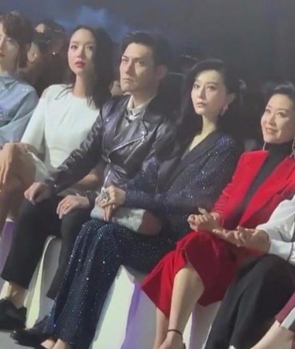 看秀最新链接,时尚潮流前沿资讯一网打尽