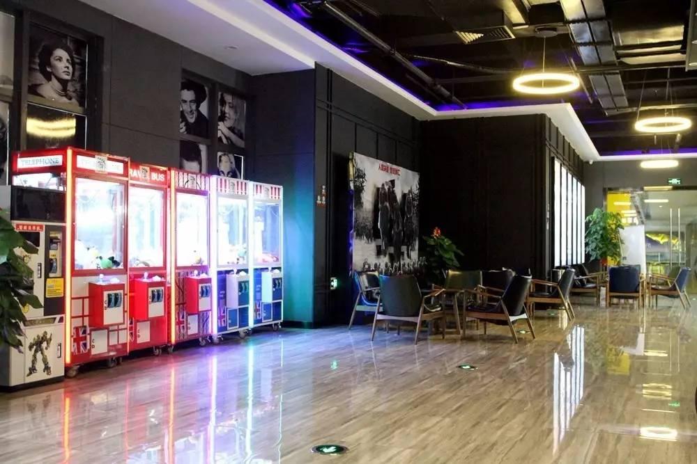 福利免费电影,自然美景探索之旅的视觉盛宴