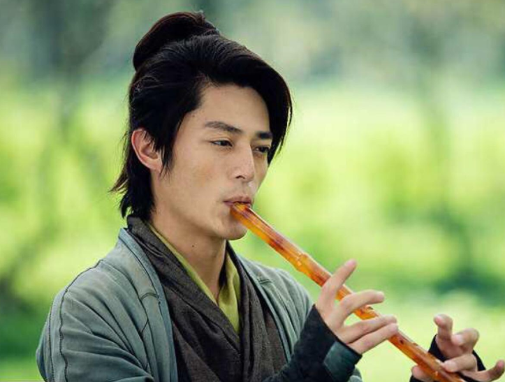 令狐冲是哪部经典武侠电视剧的主角?