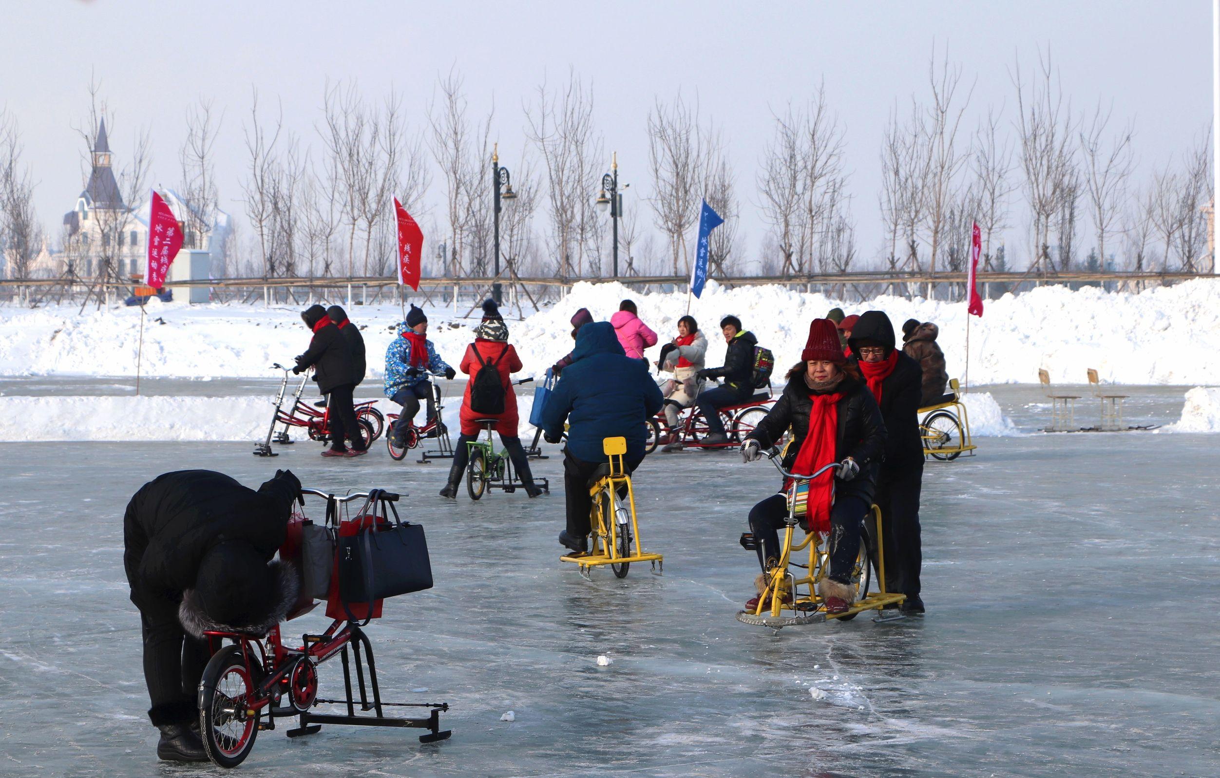残疾人自行车比赛的坚韧力量,心灵震撼的展现