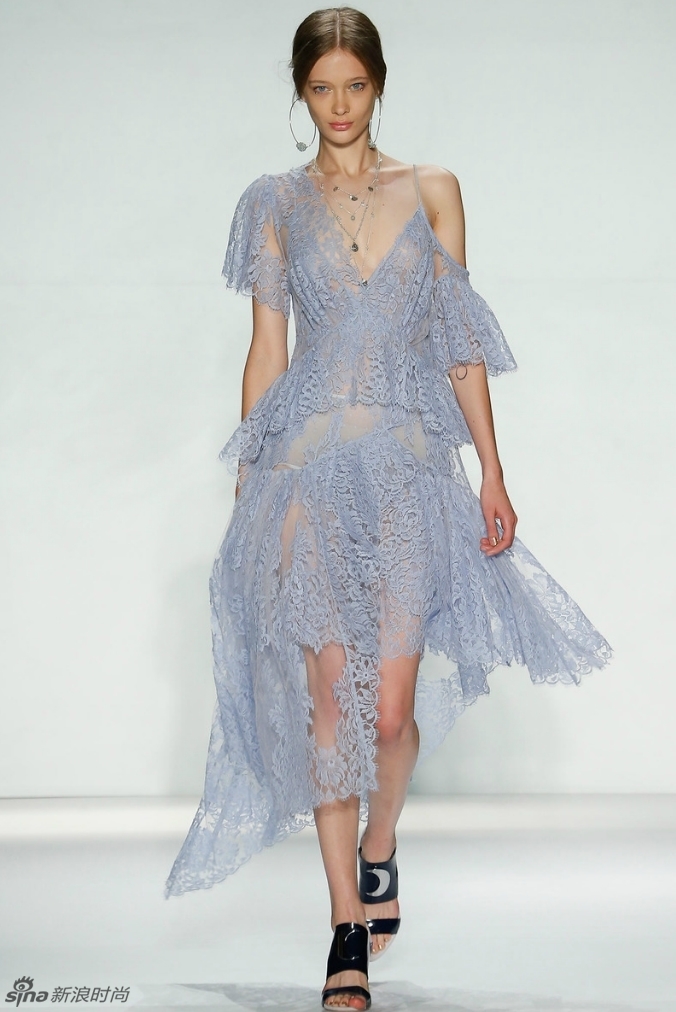 最新时尚裙装,潮流璀璨的篇章