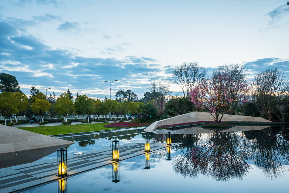昆明蓝光水岸最新动态及观点论述揭秘