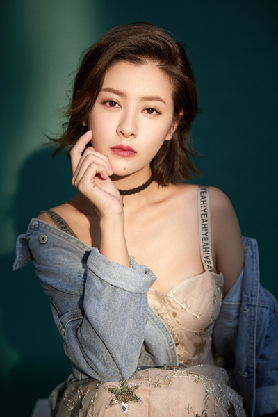 女演员于阳,与自然美景的轻逸之旅,探寻内心平和的旅程