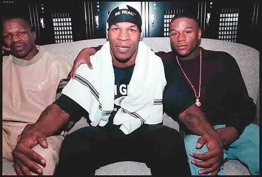 美国拳击比赛WWE,热血与荣耀的较量之战