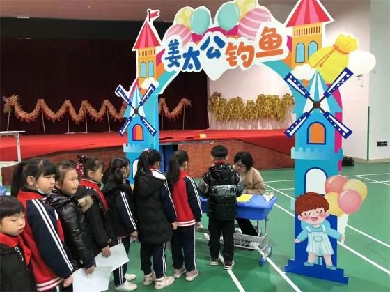 高湖小学新建进展实时更新,校园新貌蓬勃兴起 🏫🌱