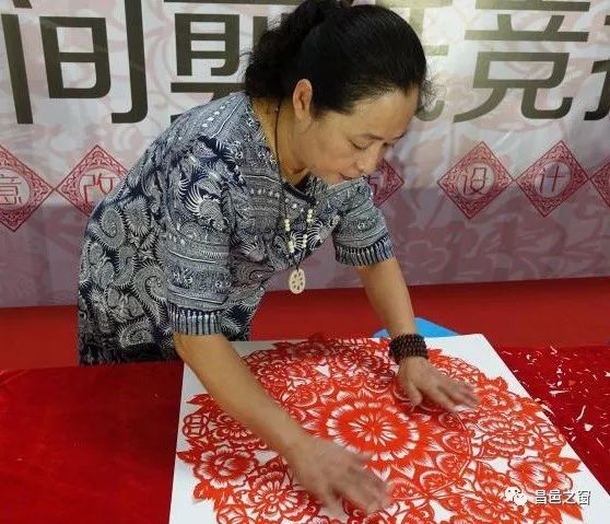 徐小玲,演员生涯与小巷中的非凡奇遇