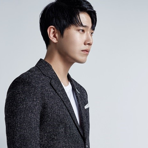 演员东河,演艺之路的闪耀之星