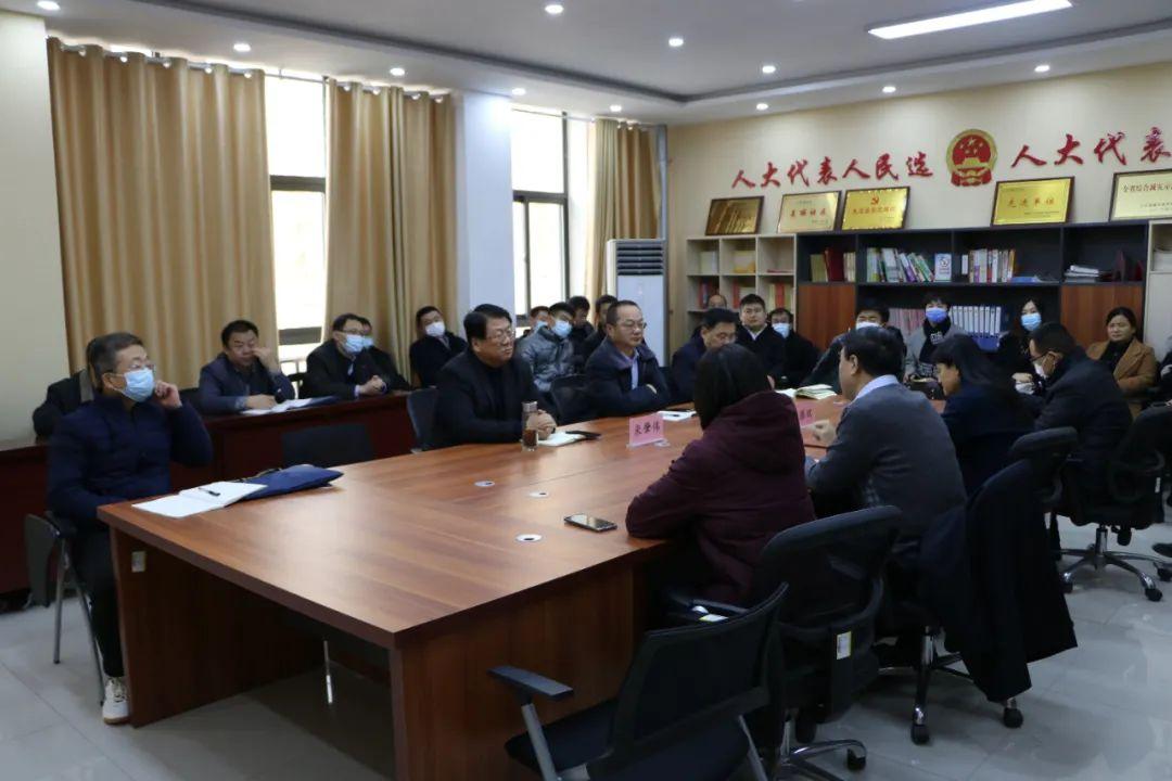 最新内容速递,时代浪潮中的信息先锋引领者