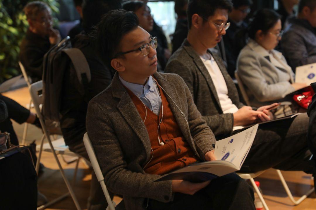 最新内容速递,时代浪潮中的信息先锋引领者