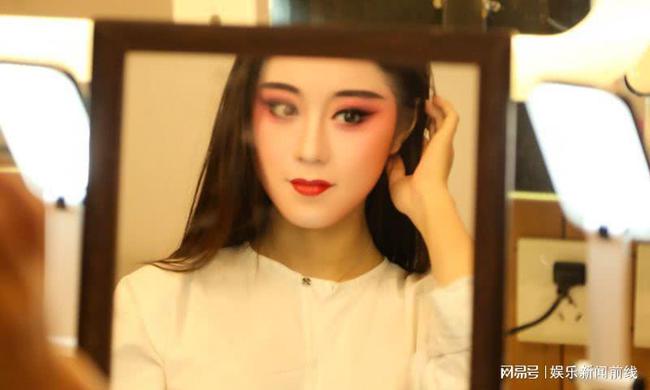 演员王梦的温馨日常观察记