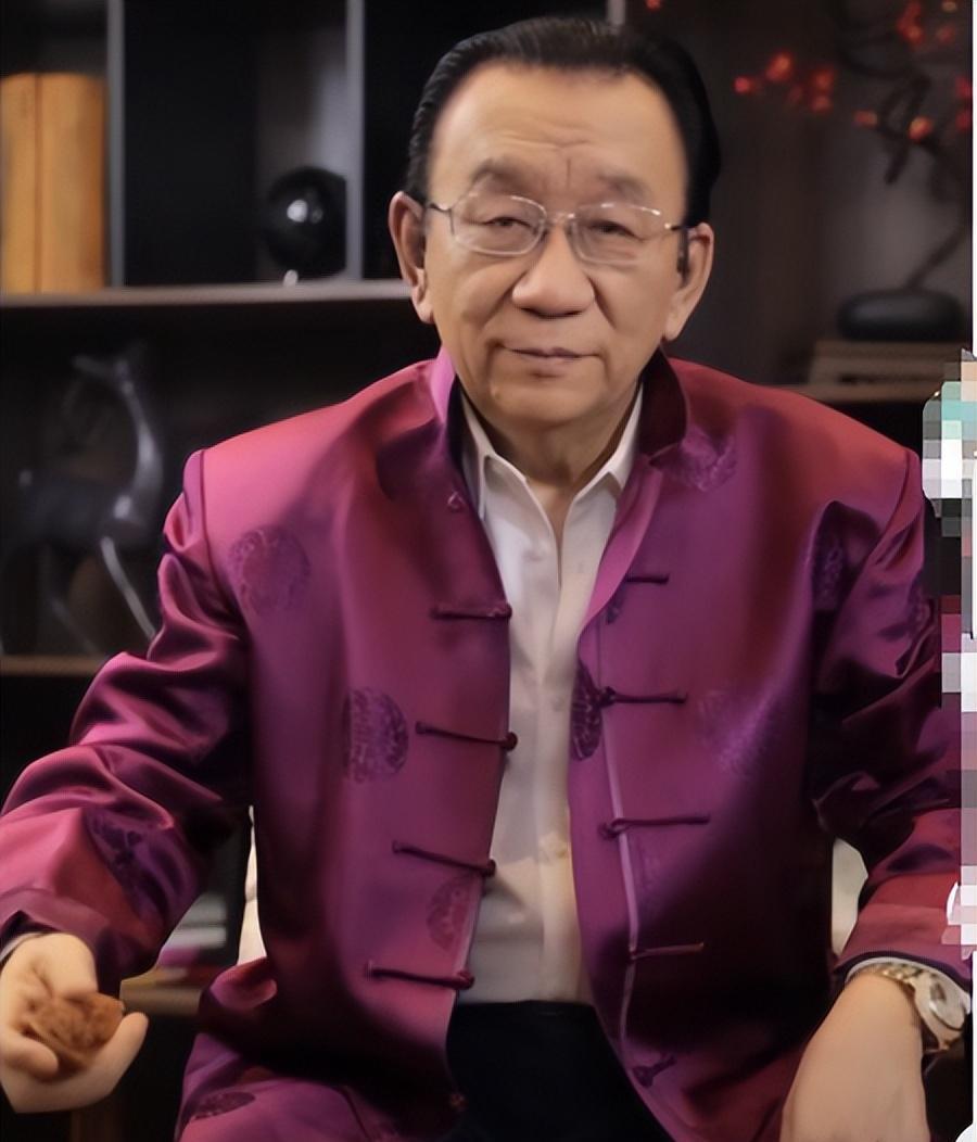 说相声的女演员遇上高科技,颠覆传统,开启智慧相声新纪元