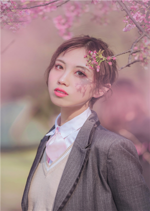 水瓶座适合成为演员吗?一步步探索演员之路的指南