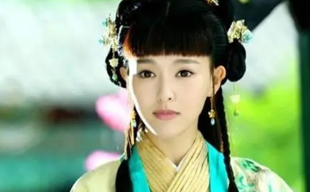 明星古装,自然美景中的心灵寻迹之旅