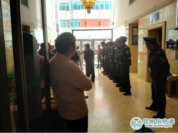 英达锐最新动态发布,小巷中的独特小店之旅揭秘