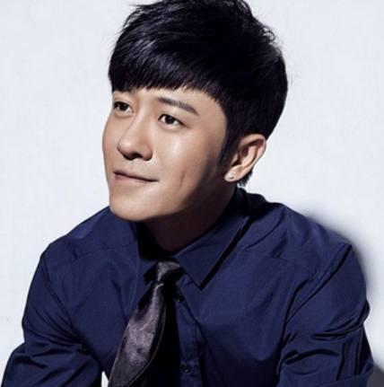 林姓男明星力荐的高科技产品,引领未来生活潮流新篇章!