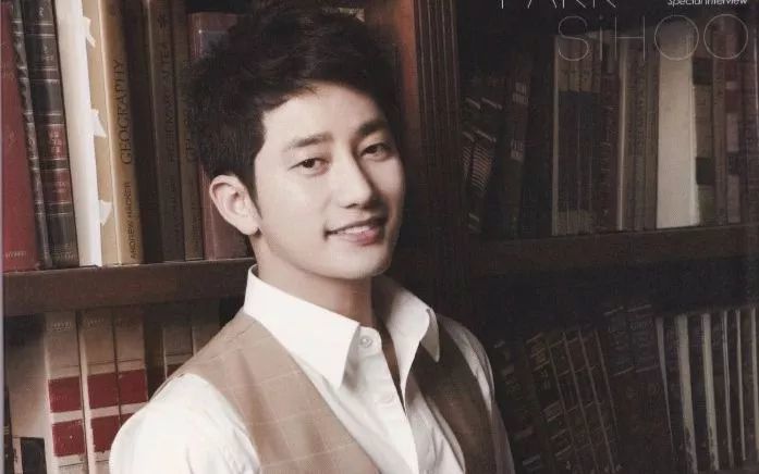 韩国男明星自杀背后的原因与影响探索