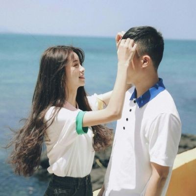 数字时代的浪漫情缘,情侣最新网探索