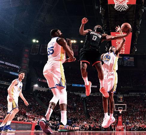 最新神魔队深度解析与观点阐述,全方位探讨其特点和优势