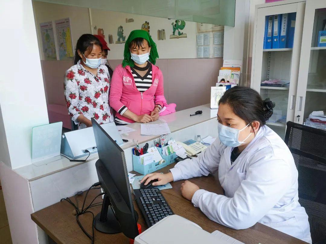 最新感染例数的变化，力量与学习带来的自信与成就感之路