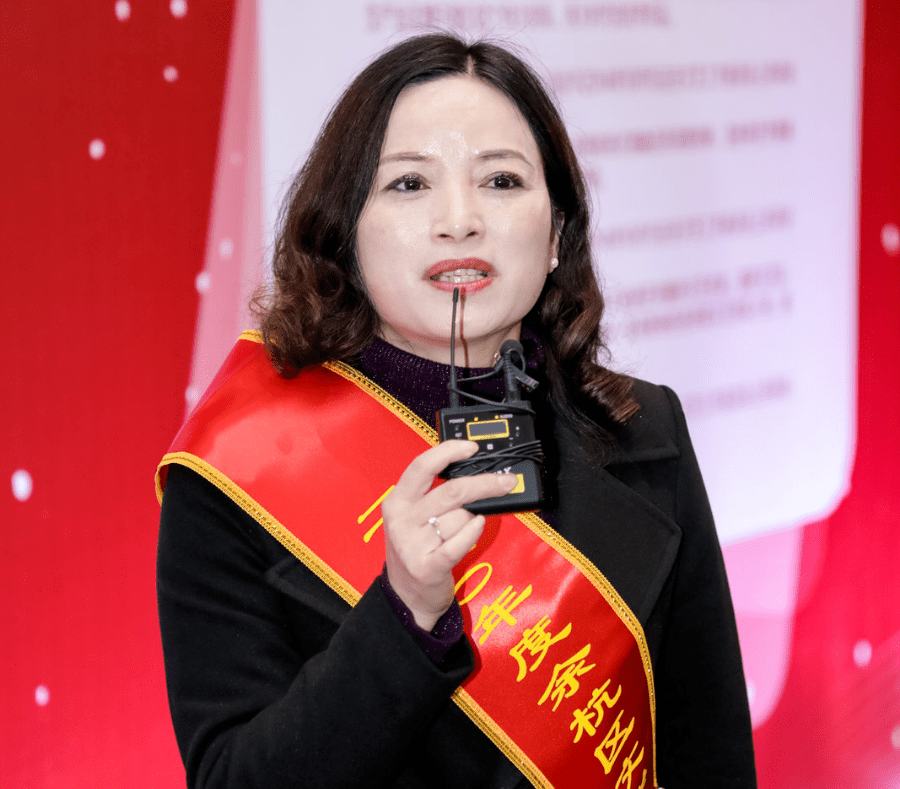 王琴最新，自然美景中的心灵之旅，探寻内心平和之地