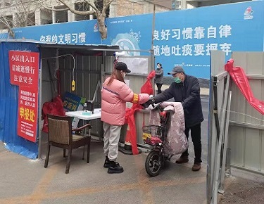 邻里间的温情日常，疫情社区最新动态