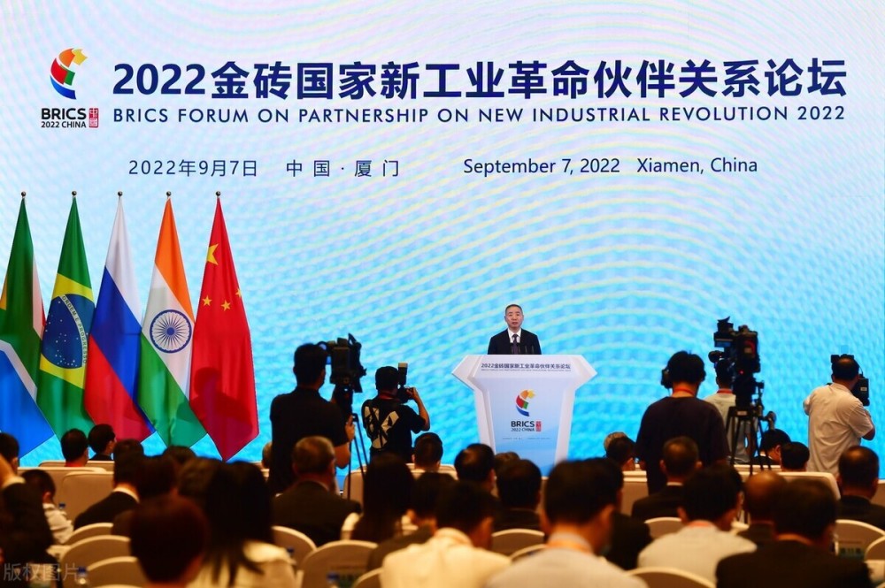 全球热点话题聚焦，国际最新舆论概览