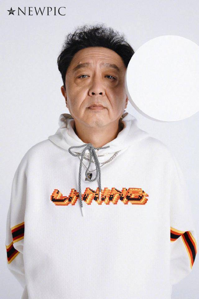 独特风尚的探寻，大爷探店记，小巷深处的最新潮风尚