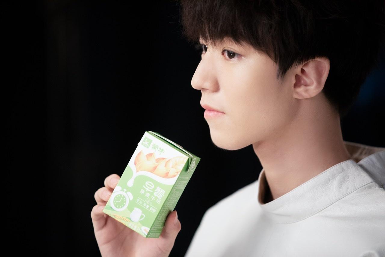 王俊凯最新广告,科技新星引领未来生活,探索前沿科技产品之旅